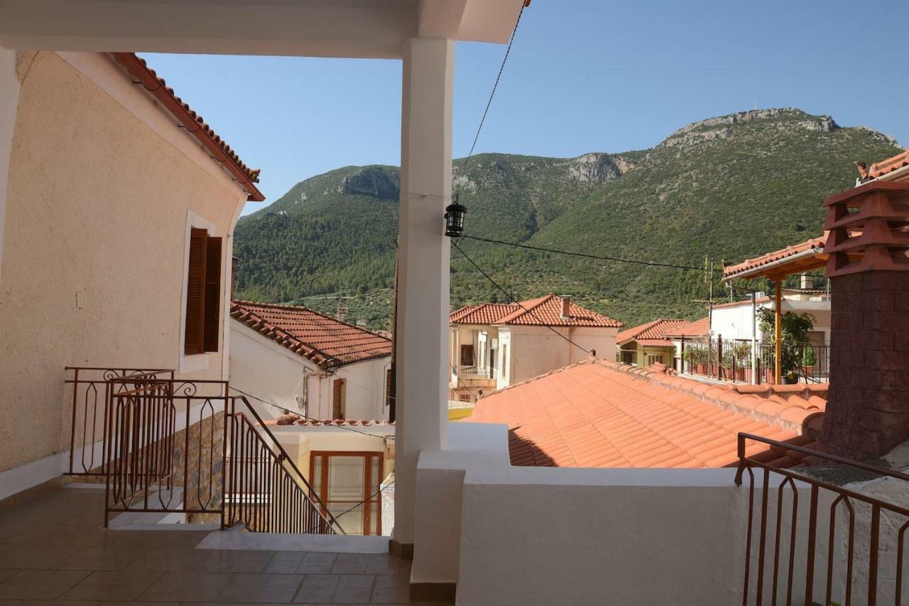 Karinia Home Leonídio Kültér fotó