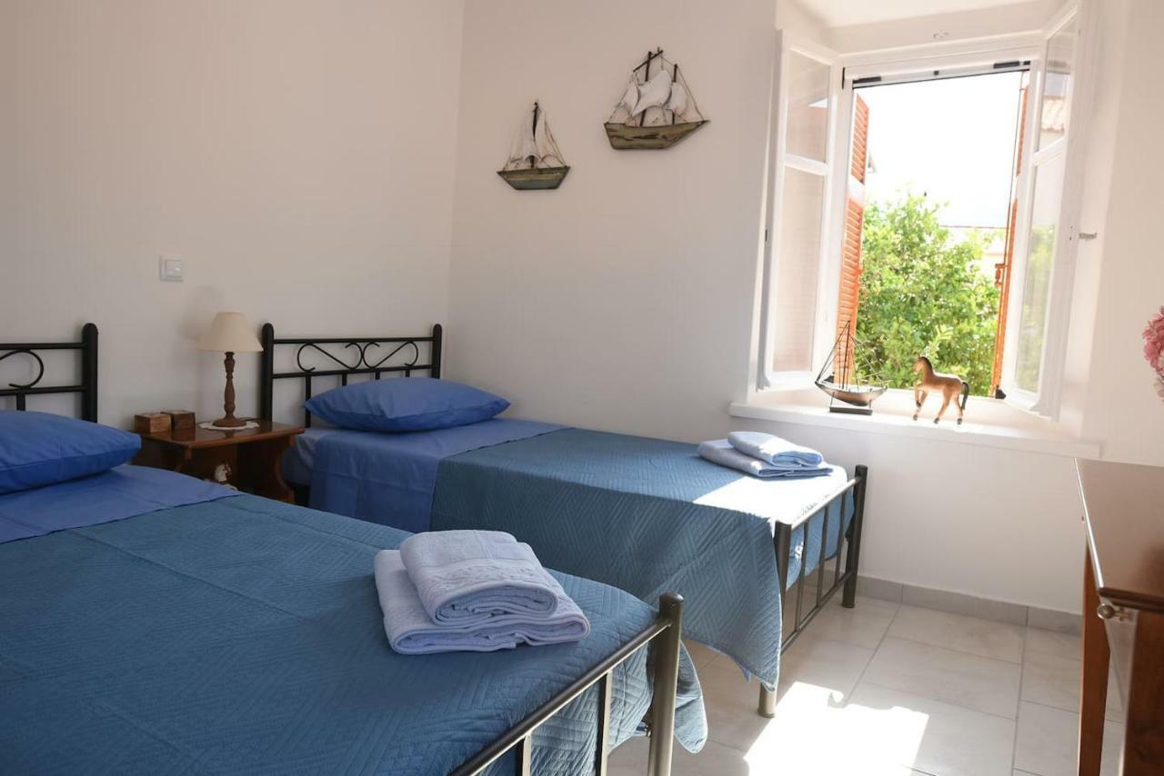 Karinia Home Leonídio Kültér fotó