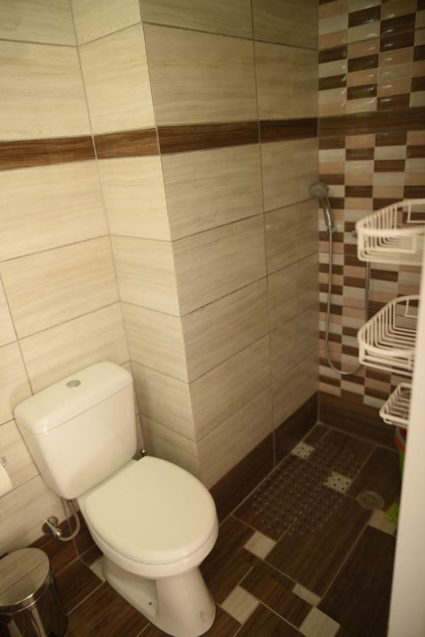 Karinia Home Leonídio Kültér fotó